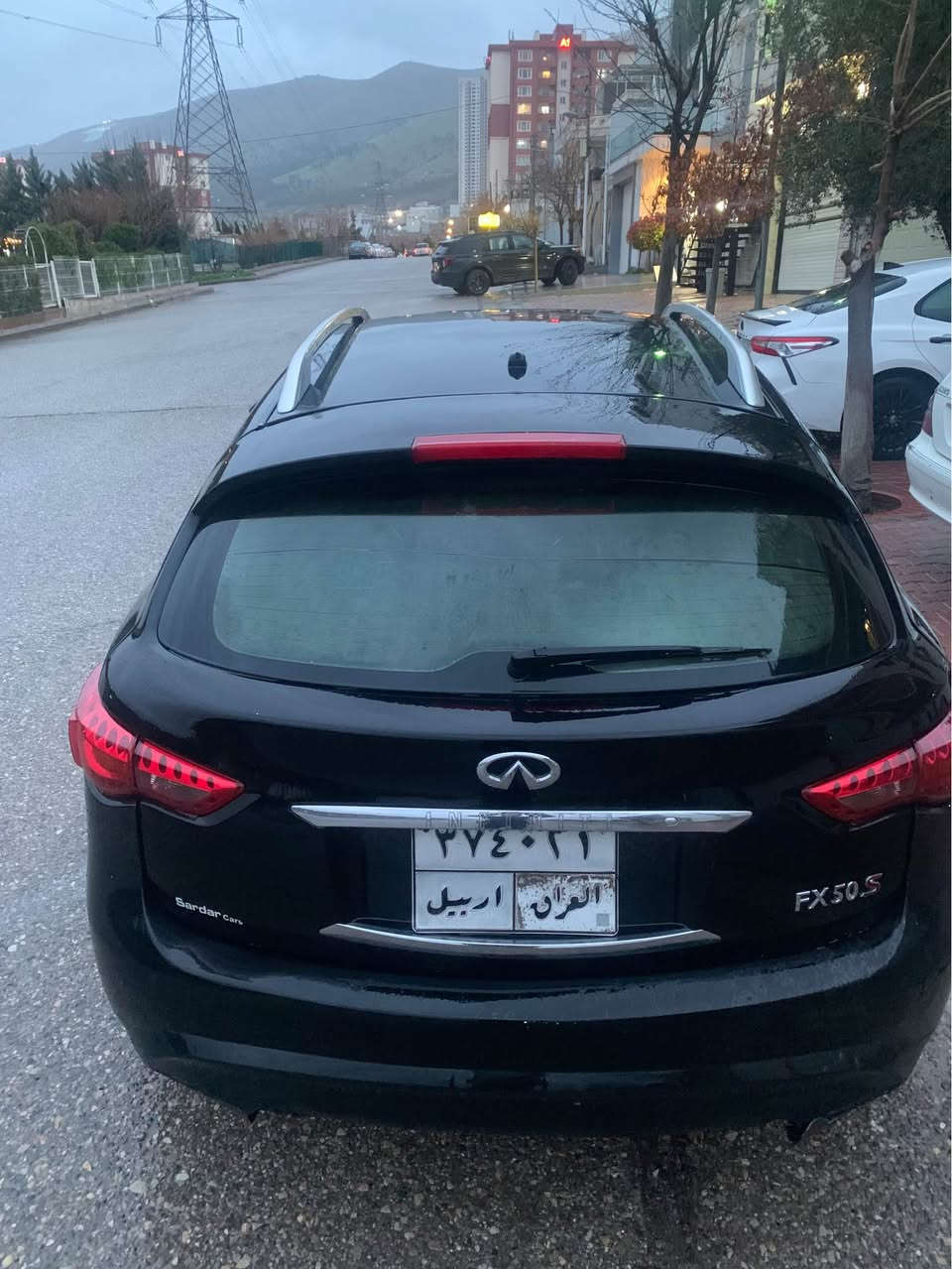 ئینفنیتی ٢٠٠٩ بۆ فرۆشتن  بۆیاخ بەس بۆنیتی بۆیاخە. فول مواسوفات. سڵاید. کوشن هیتەر.ئاوێنە کارەبا  مەکینەی کراوە بە ئەڕنەب  گێر. ومەکینەی بە شەرت. تەحویل ناکرێ بە شەرت ئەوەلیات و دیناری کەسی تیا نەبێت. هەموو گیانی بە شەرت ٦٥$ گەڵا و مەعەمەلا لە سلێمانیم گۆڕینەوەش ئەکەم لەسەر دلگرتن *********** السليمانية, العراق
