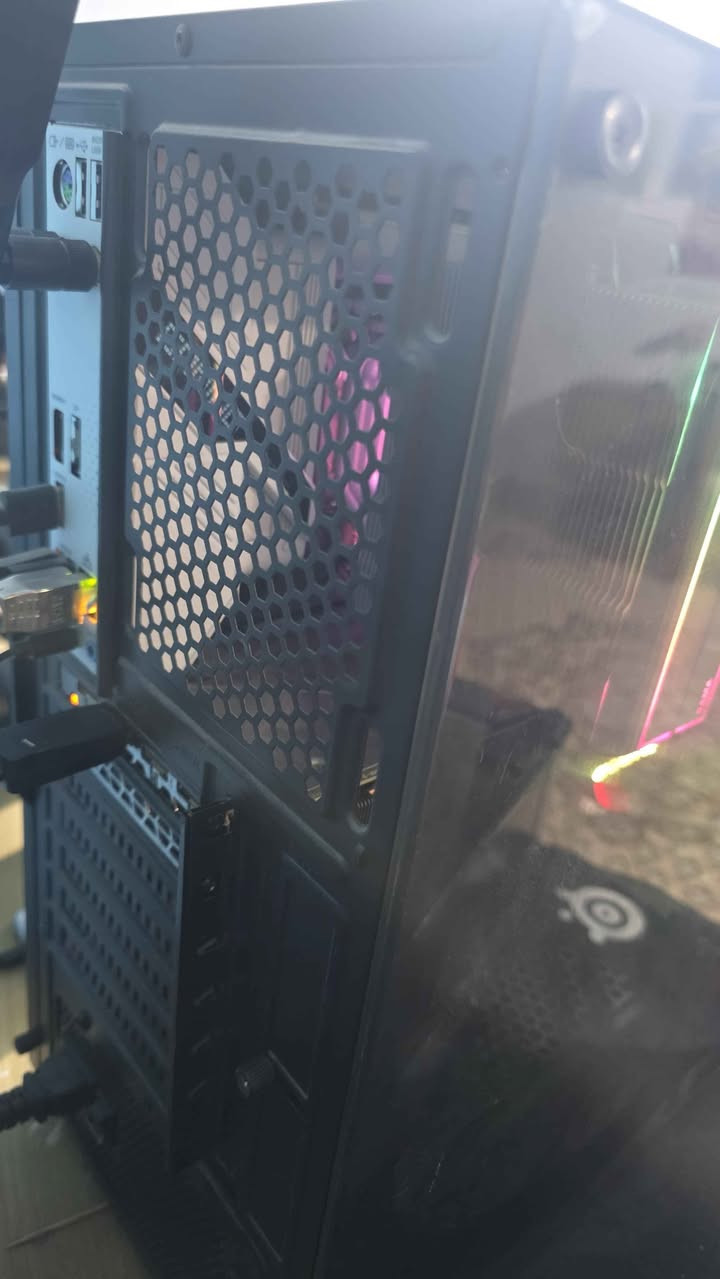 الحاسبه قبل كم شهر جددتها حرفيا بس الكيس قديم الباقي كله جديد استخدام شهرين او 3 نظيفه كلش تجي وتشوفها بعينك البيع فقط الكيس بدون شاشه ولا شي المواصفات:::
المعالج/cori i5 12600k
كارت الشاشه/rtx 3070
الرامات/8*2 16gb
المذربورد/gigabyte b760m gaming plus wifi
البورسبلاي/750w
والتخزين/ ssd128gb
و hdd1tb بغداد, العراق


**إذا كنت صاحب هذا الإعلان وتريد حذفه لأي سبب، رجاءا أرسل رسالة إلى الدعم الفني**