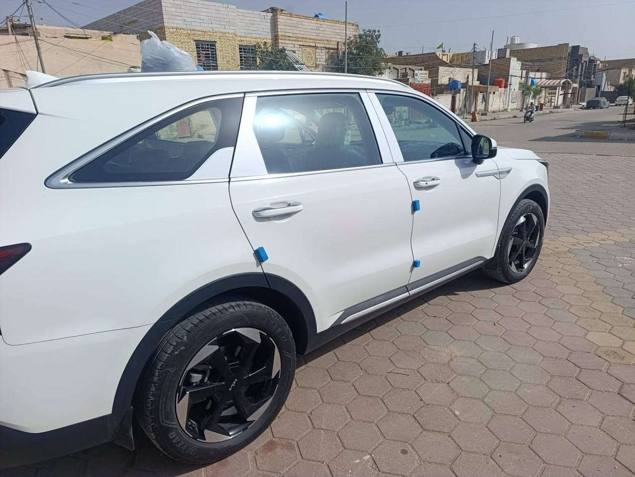 سورينتو خليجي موديل 24مكفوله ماشيه 39 مواصفاته معروفه بصمه داتا شو سبعه راكب ثلاث قطع تبريد ب
باقي المواصفات معروفه تحويل مباشر السعر مطلوب 320وبيهه مجال وبيهه شخط بصيط اباب خلف السايق على وضع الشركه مكان السياره كربلاء رقم الهاتف 07
801162209 عذرا لااتواجد ع الفيس


**إذا كنت صاحب هذا الإعلان وتريد حذفه لأي سبب، رجاءا أرسل رسالة إلى الدعم الفني**