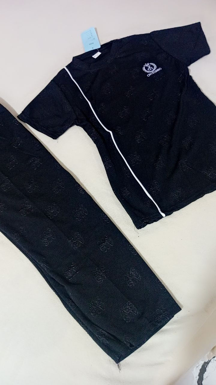 نزل الاسود باسعار مناسبة 🥰🌸
كل القياسات متوفرة 
نسائي - ولادي - اطفال - محير - بناتي ولادي


**إذا كنت صاحب هذا الإعلان وتريد حذفه لأي سبب، رجاءا أرسل رسالة إلى الدعم الفني**