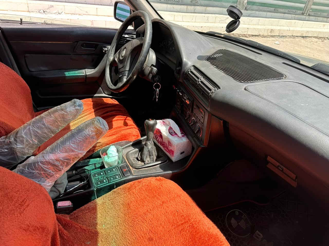 بي ام للبيع 525
موديل91
رقم كركوك بسمي
كابون بانزين
مشروع وطني سنويه لحد 28
لون اسود غير محدد 
تبريد وتدفئه
تايرات جدد
صدر جديد
لا صرف ولا بخار 
تحويل مباشر بدون وكاله
غرفتها اسود جديده
فول فول فول بس كير عادي
اسعر 50وبيها مجال قليل


**إذا كنت صاحب هذا الإعلان وتريد حذفه لأي سبب، رجاءا أرسل رسالة إلى الدعم الفني**