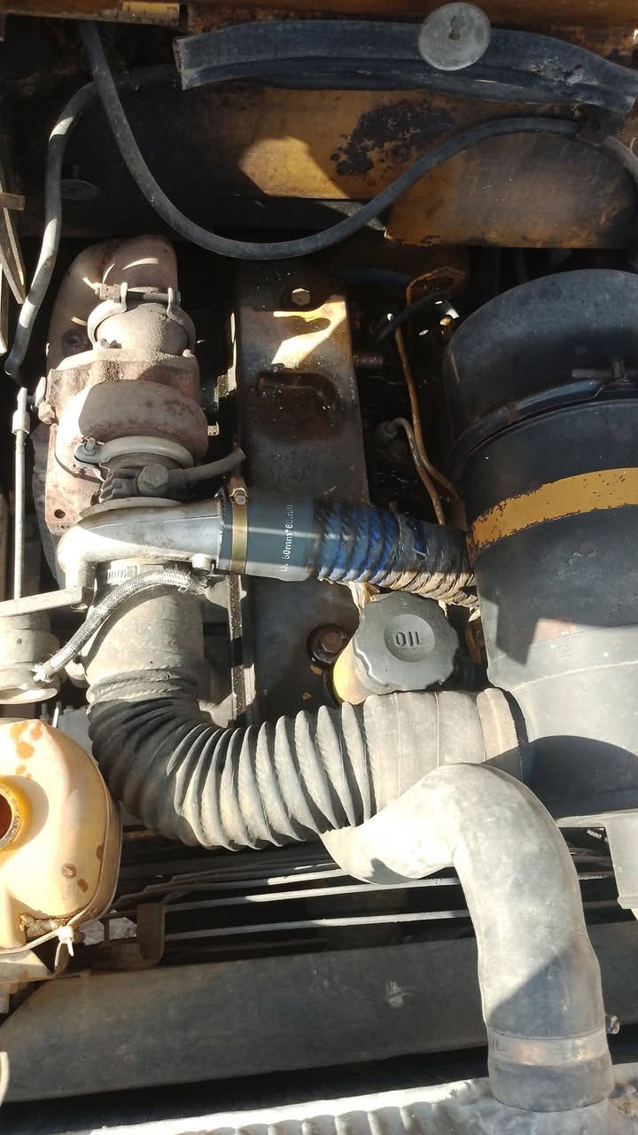 سلام عليكم شفل كومارسو حجم 70 للبيع جاهز العمل مكينه وكير خير من الله  مكان بغداد ***********
