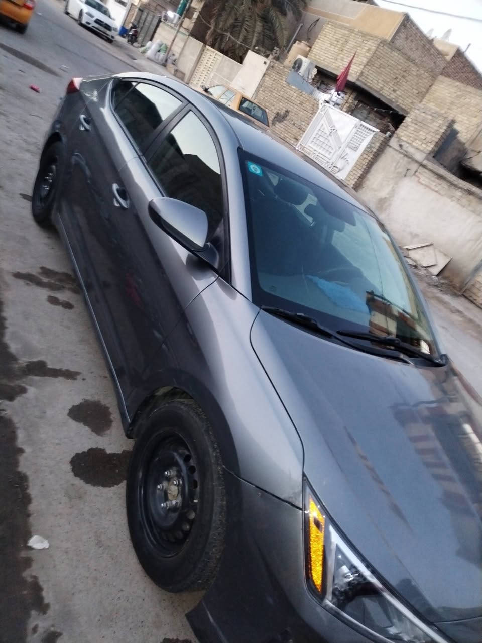 السلام عليكم 
النترا ورد امريكي موديل 19
للبيع ماشيه 106,000 ميل 
الحادث جاملغ وبنيد بدون شواصي 
صفحه اليمنه جايه بيها رش صبغ من امريكا 
السعر( 130) وبيها مجال العنوان بغداد مدينه الصدر 
***********
