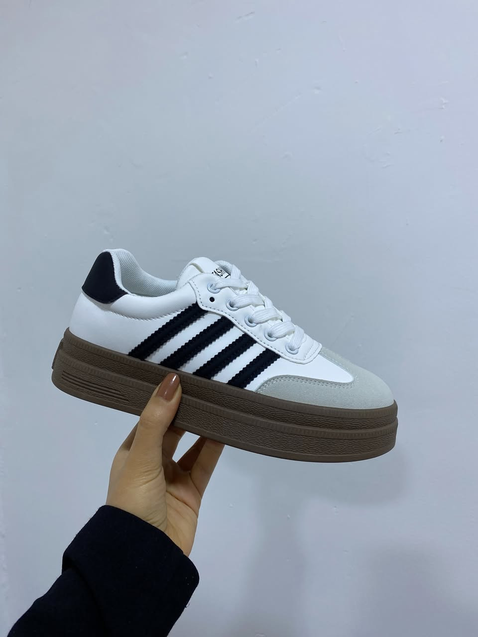 Eid arrivals…
متوفر عند مركز إليزا2للأحذية الطبية و الرياضية
القياسات: من 37 إلى 41⁩
📍العنوان: كربلاء المقدسة شارع السناتر الدامرجي مول 
🚚 توجد خدمة توصيل لجميع المحافظات⁩


**إذا كنت صاحب هذا الإعلان وتريد حذفه لأي سبب، رجاءا أرسل رسالة إلى الدعم الفني**