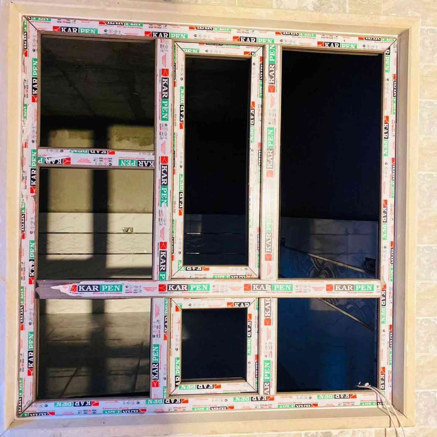 معمل ارآم لصناعة الأبواب والشبابيك بلاستك والمنيوم
***********
***********
