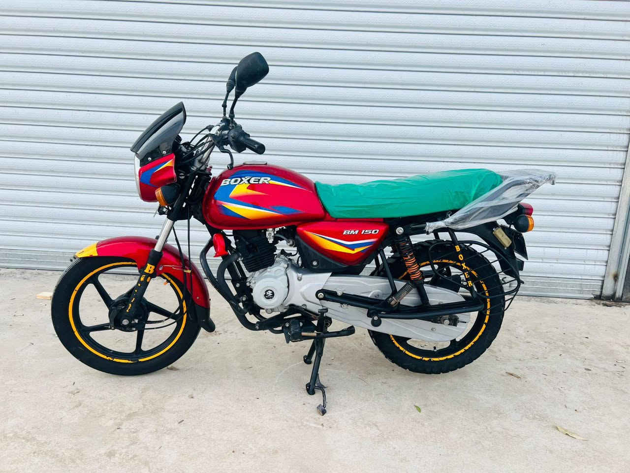 سلام عليكم
دراجه بوكسر 2021
مرقم ديالئ  
كفاله عامه شراي اتصل ودلل 
مكاني بعقوبه التحرير 
***********
