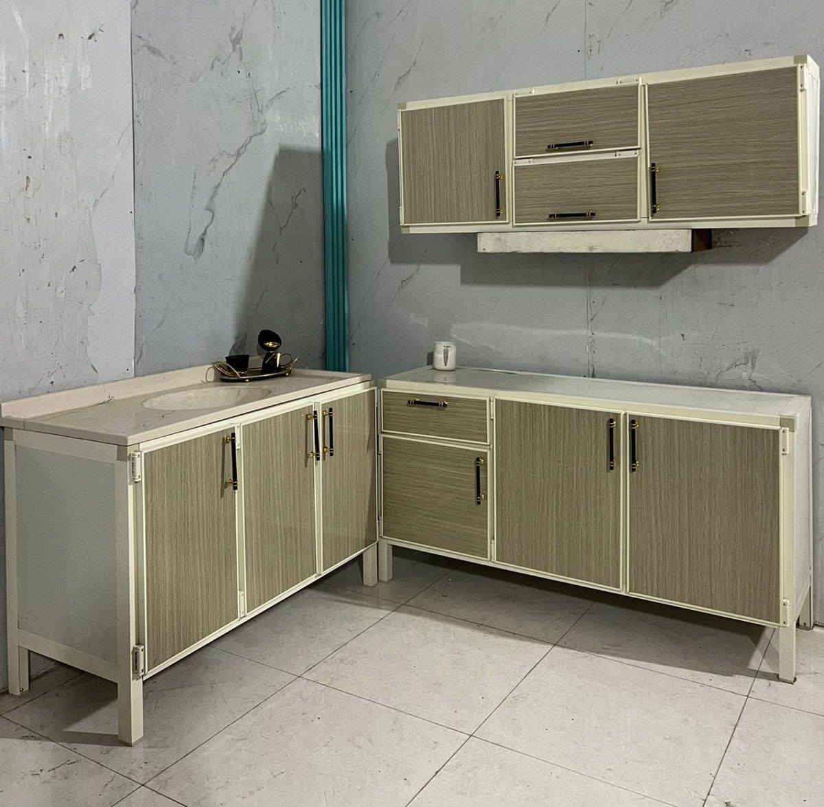 كاونتر ارضي وملحق متر ونص 
سنك  متر وعشرين 
السنك مرمر صناعي 
#explore #views #Millionview #Follow #like #حط_لايك #الشعب_الصيني_ماله_حل #انستا_alialshahyd #مشاهدات #اكسبلور #تفاعل


**إذا كنت صاحب هذا الإعلان وتريد حذفه لأي سبب، رجاءا أرسل رسالة إلى الدعم الفني**