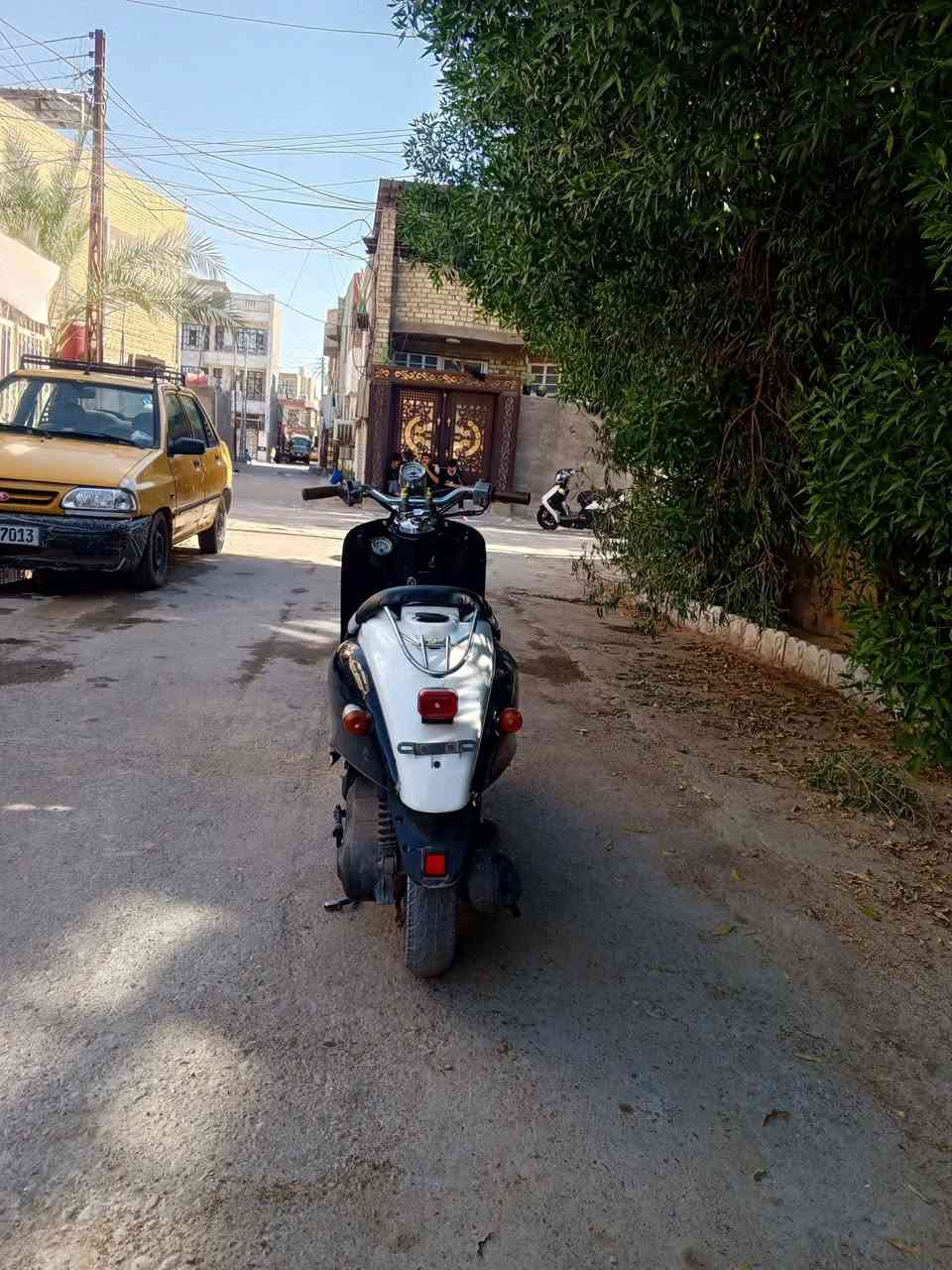 السلام عليكم دراجه عبد الحليم للبيع العنوان بغداد الشعب السعر 300 وبيه مجال الرقم ***********
