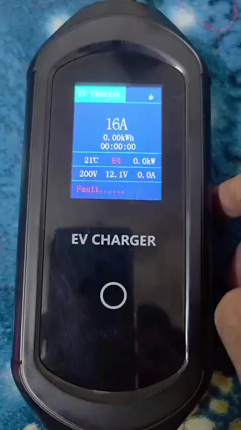 من رخصة الادمن
شاحن بيوادي الأصلي مو التقليد اللي موجود بالسوك
يعني حرفيا اصلي. صار ٣ سنوات ابيع منها للتسلا والسيارات الكهربائية الأخرى واثبتت كفائتها وتنطي الامبيرية الحقيقية
ضمانها ٨ أشهرحقيقيه تصليح او استبدال 
بيها جهاز حمايه داخلية من الفلوتيه الغير المستقرة
بيها تطبيق موبايل للتحكم بالشاحن 

متغيرة من ٦ إلى ١٦   السعر ١٦٥ الف مع التوصيل 
كيبل نحاس
للحجز ***********
