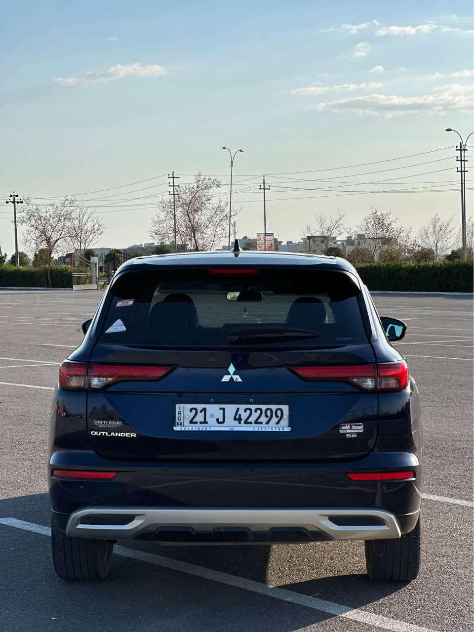 ئاوتلاندەر مودیل 2023 موسەفات SE ٣ریس کوشینە کوشین ساردو گەرمە رادارەو کامیری 360 پلەیە بەسمە 7 ئرباگە دەبل ئەکسلە 6مودی لیخورینی هەیە  وەکو بویاغ دوو پارچەی هەیە بونیت و چامەلخ ئرباگی سوکان تەقیوە
76هەزار روشتوە
سعری :205
ژم *********** أربيل, العراق
