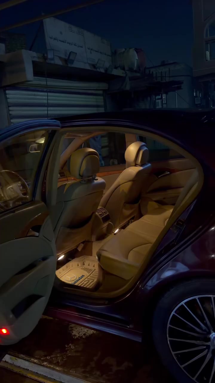 السلام وعليكم.  امراوس بمارسدس ام عيون شرط 2000 وجديده 
أو رئاسي هم نضيفه  ***********
