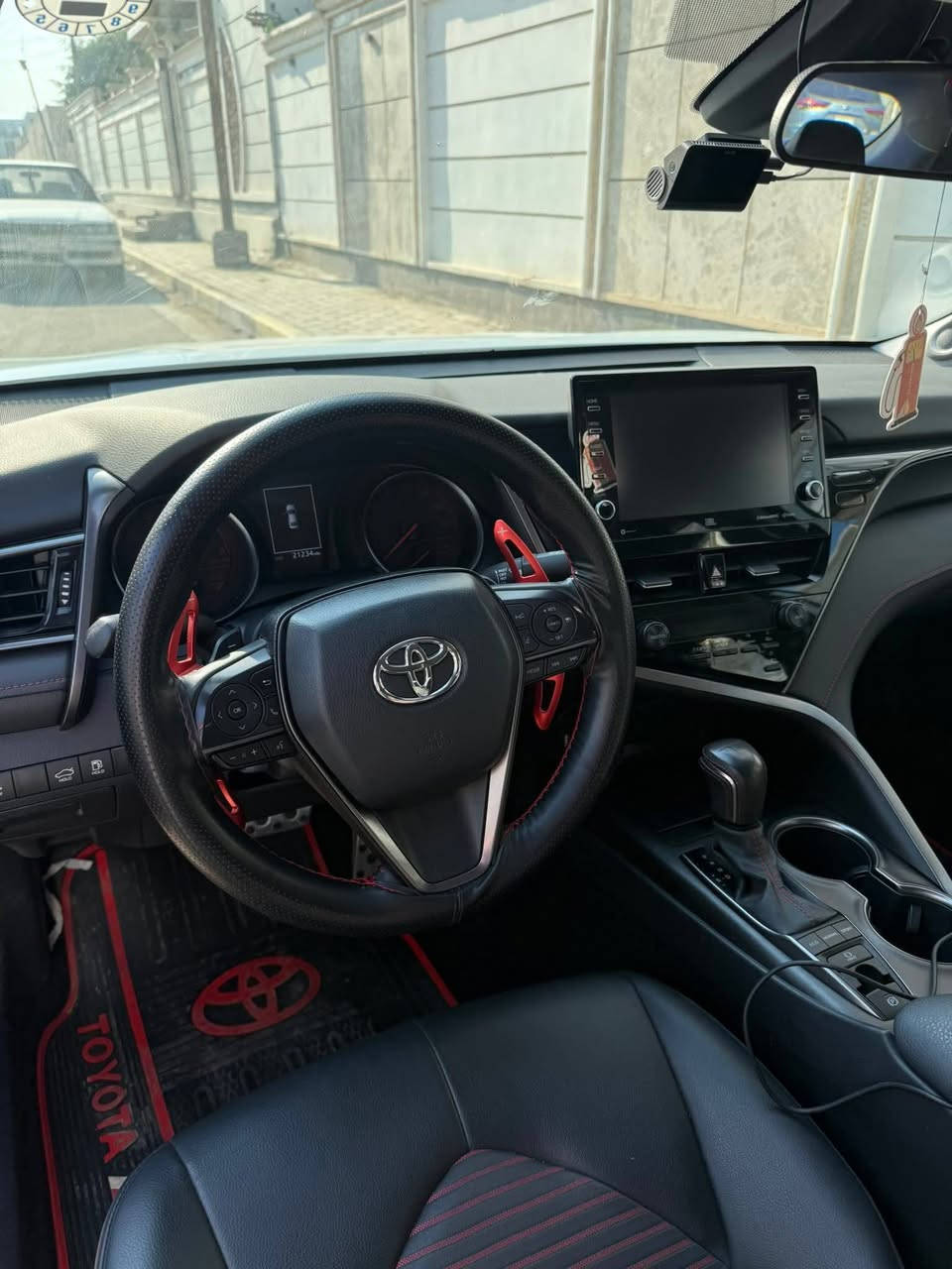كامري TRD
- للبيع او مراوس ببرادو حديث او لاندكروز
- كامري TRD رياضي اعلى فئة
- محرك ٦ سلندر 3.500 
- كير ٨ سرعات 301 حصان
- لون ابيض سقف اسود
- ايرباك كشن سائق 
- ضرر ب تاير امامي بسس سيارة مكفولة من تبديل وصبغ واكو بي دي ار ب جاملغ امامي
- موديل ٢٠٢٤
- رادار 
- مانع اصطدام
- تنبيه خروج عن المسار
- ويل ١٩ اصلي رياضي
- بكج بدي كت اصلي وكالة اسود مطعم ب احمر
- وايد بدي
- نقطه عمياء
- ماشيه ٢١ الف 
- بدون دواخل بدون لغود بدون شاصي كله سليم 
- تخم تاير جديد 
- جناح خلفي رياضي
- كشن كهرباء
- عداد الكيجات رياضي بلون الاحمر
- بصمة
- تشغيل عن بعد
- رقم اربيل
- مقاعة جلد اسود مطعم ب احمر TRD
- رقم التلفون ***********
-  سيارة كاملة مكمله ماكو نقص خلاااااص
- السعر  130ورقه
- مكاني رمادي
