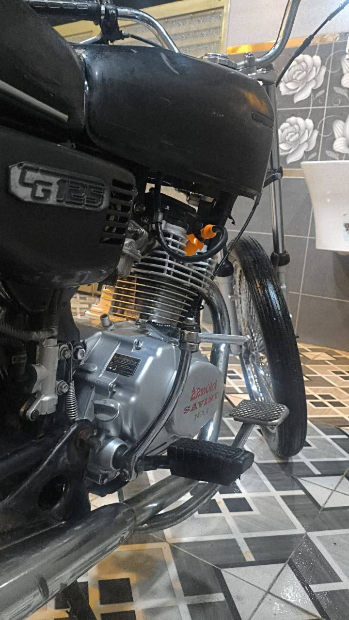 السلام عليكم من رخصت مدير الكروب دراجة سافان مديل ٢٠٢٣ اوراق اصولي  دراجة غراضهة موجودة ضامهن عندي سيباية وجاملغ خلفي امامي اشاير ٤ وضفيره ولدراجة شلعه ومعدل عل أول تعلك اكفلهة كفالة عامة من كلشي والدراجة متروكة بسبب فراغ الوقت للاستفسار ع واتساب ***********
