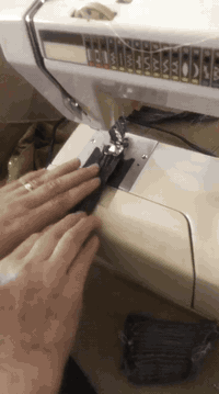 ئە و مە کینە بۆفرۆشتن پاک و بیعە یبە 24نە خش دە کات نڕخ60هە زار شوین هە ولیر***********
