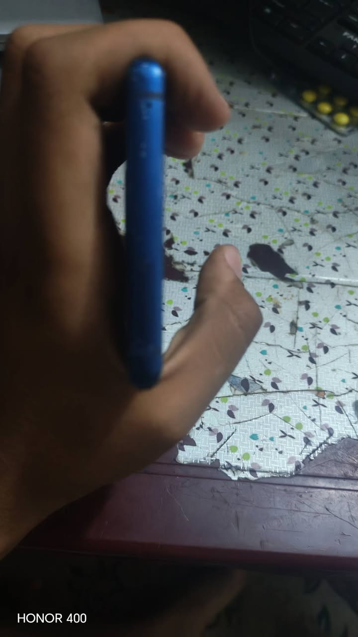 سامسونج نوت ٩ للبيع
الجهاز نضيف جدا

امبدل بطاريه وكاله فقط

الجهاز وكاله

عدا البطاريه والخدوش الي بالضهر مثل ما موضح بالصوره

سعره ١٥٠ الف

الديوانية سومر حي العسكري

***********
