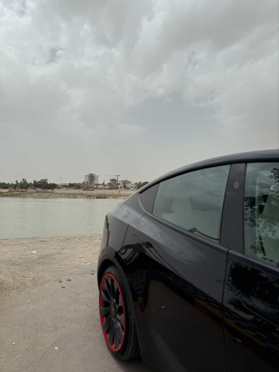 للبيع تسلا y بريفورمنس 2023
شباب السياره داخل الضمان لل2031 شهر السابع
شباب 
الاظافات اللي شادهم عليه 

اهم اضافه لدات شركه 
بوب كهرباء
بنيد شفط
برده سقف كهرباء
شاشه اماميه
ماوس كير
شاشه دواره
لداات جوه الابواب
لدات تكم شركه 
لحيه اماميه
كبات ويل حمر
السياره تحت الضمان لسنه 7/2013

شباب السياره بيه بنيد مبدل وبيه بارد جاملغ 
السياره بدون ايرباك تخم تاير جديد مشلن
السياره اكيد اون لاين اخر تحديث لن تحت الضمان
السياره متواجده المنصور او الغزاليه
للتفاصيل ***********
