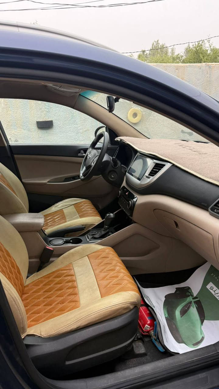 السلام عليكم توكسان خليجي موديل 2018 تخم  تاير جديد وباتري جديد وتحكم ستيرن كلها جديده وجاهزه السياره بيها صبغ بالجاملغ الامامي وشويه بالبنيد وشبر بالجنطه وتفاصيل اكثر *********** السعر 165
