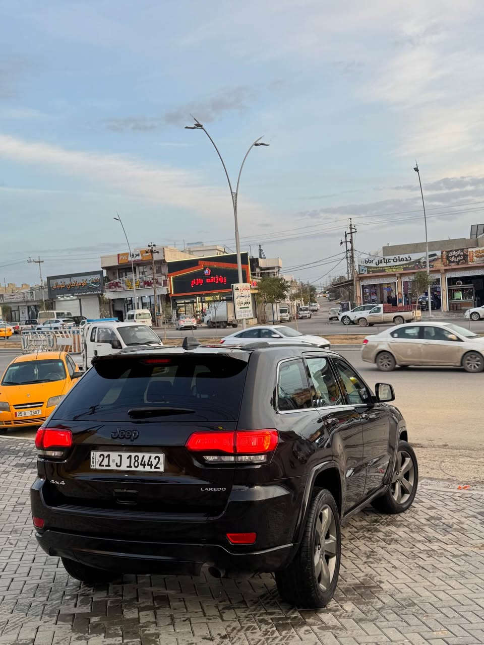 سلام علیک لبیع سياره 
جيب لاريد 2015 هارلم سفر
سياره كلين شرط بدون صبع بدون تعديل بدون رصعه بدون شخط شرط الفحص مواصفات معروفه فقط مابي بانوراما سياره جاهز مابي مصرف ولا دينار بي كوبون بنزين سنويه بسمی رقم كلا جديد شرط كيرو محرك و تبريد و تدفئه شرط تحويل وكاله 
***********
عندي واتس اب و فايبر 
سلام عليك 
جێب لاریدۆ 2015 هارلم سفرکلین 
سەیارەکە کلینە بێ بۆیاخ بێ سارد بێ چال بێ شووخت بەشەرتی سۆنەر مواسەفاتی دیارە بەس بانوراما نیە سەیارەکە جاهزە یەک دینار مەسرەفی تیا نیە بەشەرت کۆبۆنی بەنزینی هەیە سەنەوی بەناوی خۆمە سەنەوی رەقەم و هەزە هەمووی تازەیە  گێرو مەکینەو تەبرید و تەدفیە هەموبەشەرت بەشەرتی تەحوویل وەکالە 
*********** كركوك, العراق
