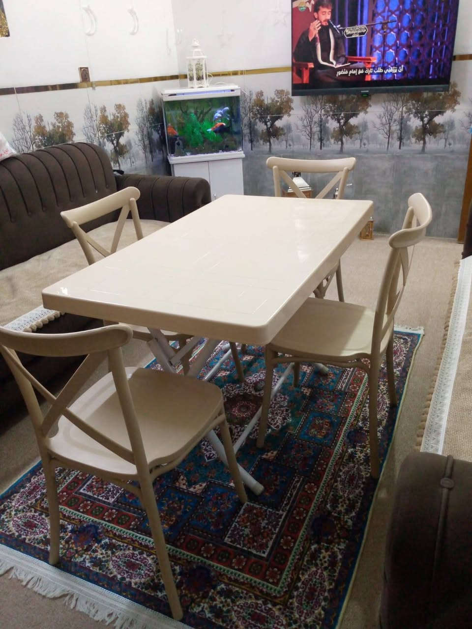 ميز طعام بلاستك قوي مع كراسي 4 نضيف مابي اي شي السعر 80 وبي مجال الشراي يطب خاص


**إذا كنت صاحب هذا الإعلان وتريد حذفه لأي سبب، رجاءا أرسل رسالة إلى الدعم الفني**