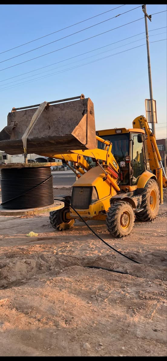 السلام عليكم للبيع جي سي بي موديل 2006 رقم اربيل بسمي فول مواصفات تبريد. مكاني بلنجف للتواصل ***********
