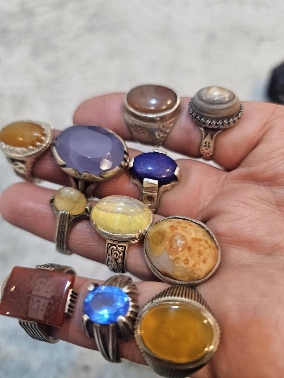 ١١٨ خاتم ...وزنهم ١٠٦٠غرام سعر الغرام قفل ٣٠٠٠ مكان محافضة ميسان


**إذا كنت صاحب هذا الإعلان وتريد حذفه لأي سبب، رجاءا أرسل رسالة إلى الدعم الفني**