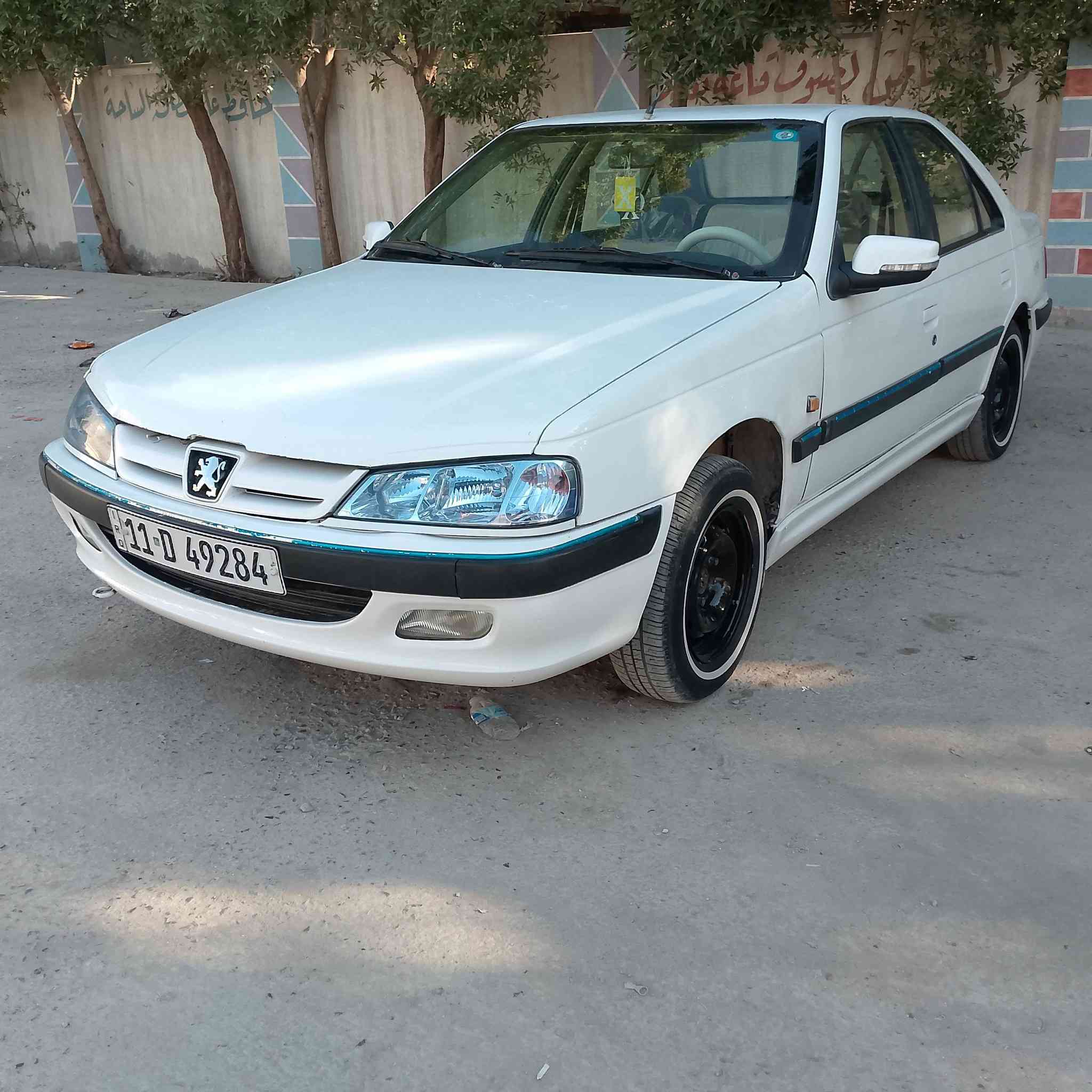 السلام عليكم بارس 2015سياره حلوه مكينه كير صدر جديد رقم انكليزي تبريد شغال جاهزة  سنويه جديده السعر 57وبيها مجال بسيط مكاني السيديه ***********
