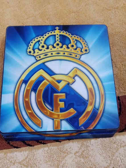 بلي 4 سلم ممفتوح خلاص جويستك بلادي مال بلي نضام (10.50) +اقراص ثنين هديه جي تي اي و اله الحرب 
مكاني ديالى بعقوبه منطقة ام العضام 
رقم الهاتف ***********
سعر الجهاز 400 وبي مجال
