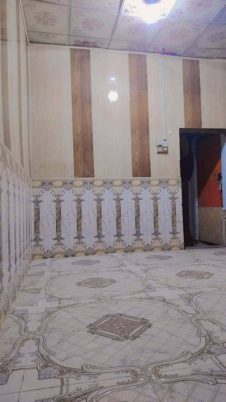 بيت للبيع او مراوس كرمه علي شارع ام البنين المساحه ١٥٠البيت ع شارع  سكف جينكو ومرتب بي سقف ثانوي ديوانيه وغرفتين وهول ومطبخ وصحيات البيت زراعي
حته لوعله دفعتين عادي

السعر ٤٥ وبي مجال


**إذا كنت صاحب هذا الإعلان وتريد حذفه لأي سبب، رجاءا أرسل رسالة إلى الدعم الفني**