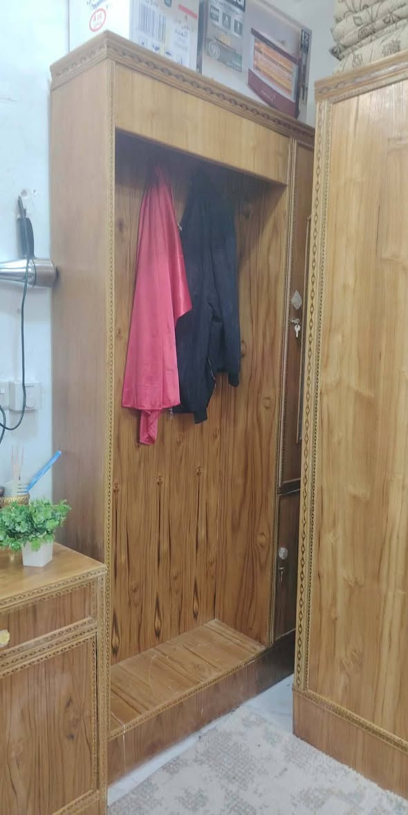 غرفه جديده سعره 400وبيه مجال مو شراي لا يراسل حي الجمعيه.  @الجميع


**إذا كنت صاحب هذا الإعلان وتريد حذفه لأي سبب، رجاءا أرسل رسالة إلى الدعم الفني**