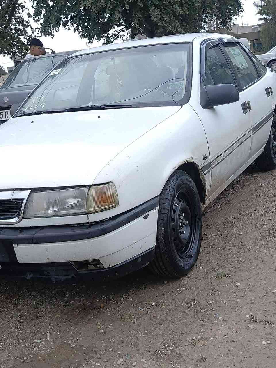 أوبل فكتره جبته... sl..موديل 92 .رقم كركوك مشروع
محرك 20 وطني سنويه لل27 
كير محرك تخم تايير جديد 
كابون بانزين بيه 
شرط تحويل 
بيه خياس شويه 
مو شراي لاتخابر أقره التفاصيل 
‏‪***********‬‏
