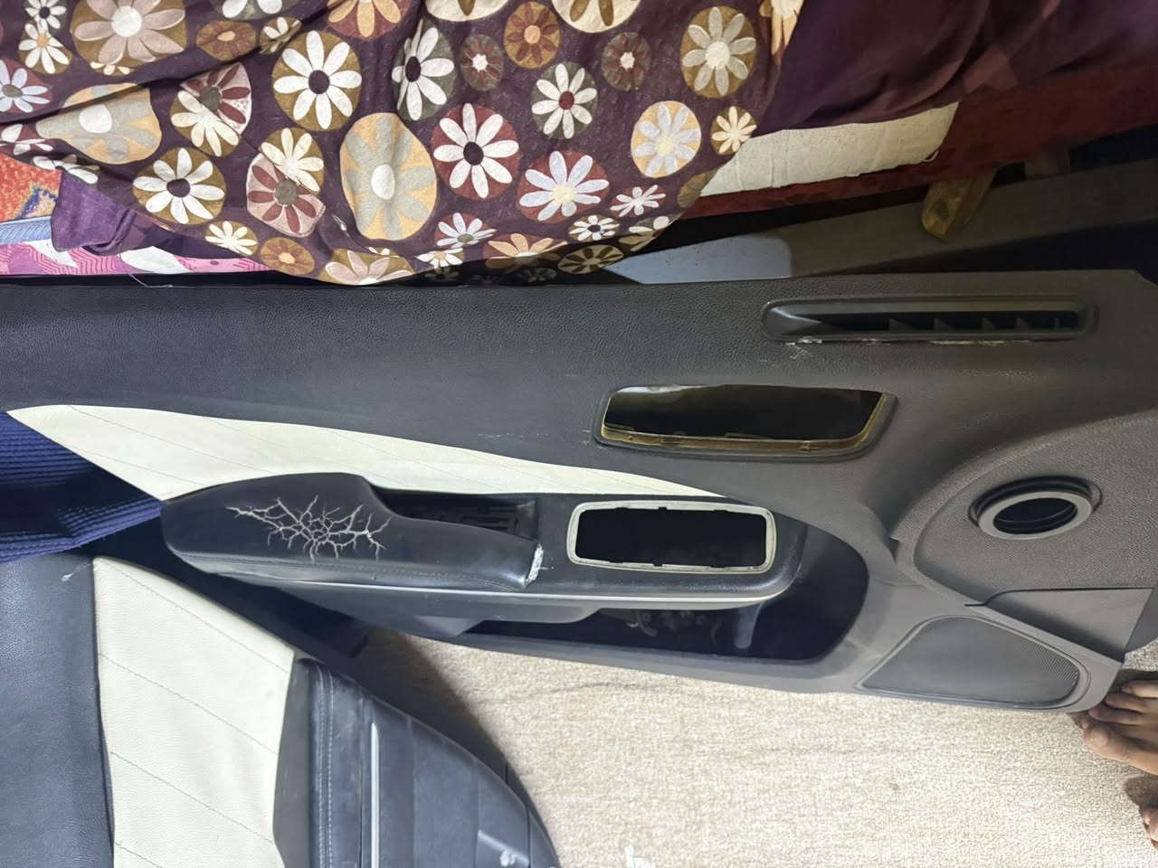 بطاين نقص يده اناميه لبصف السايق بغداد الحسينيه ***********
