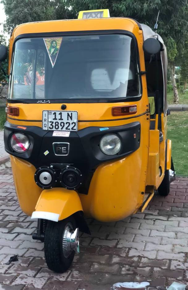 السلام عليكم
تكتك موديل 20 مكفولة مكينة بلادية تخم تايرات جديد تحويل ثاني يوم العنوان حسينية الراشدية ما متواجد فيسبوك للاستفسار الاتصال على الرقم ***********
