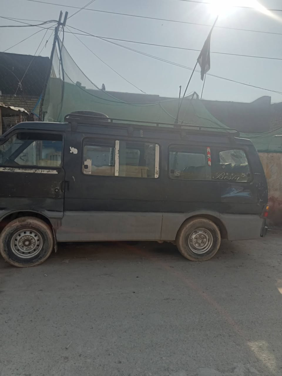 كيا بستا للبيع موديل 94 رقم بغداد سعره 27 وبيها مجال رقم ***********
