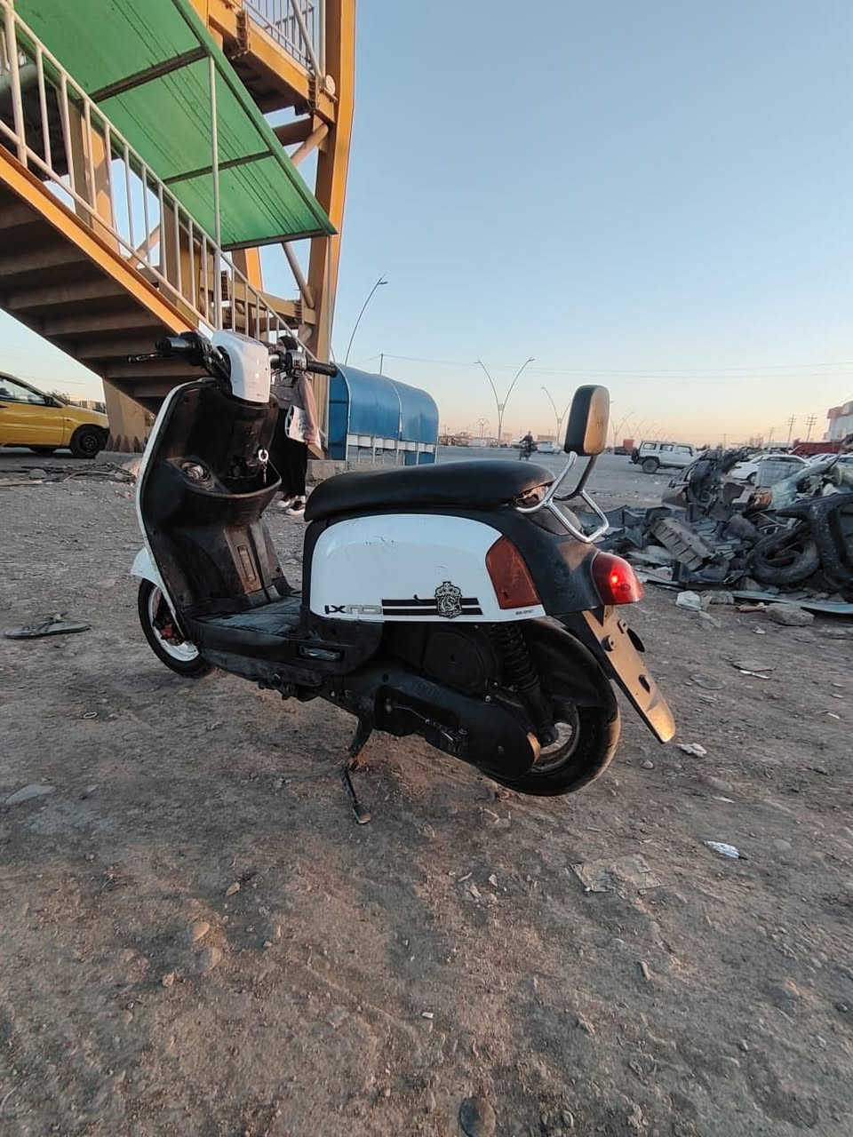 ماكـس بوليسي 2010 الدراجه  خير من الله مكينه خرسه  كابريتر  الدراجه مولحه كلها شغاله سلف  وهندر اشاير    كفرات ختم سعرها 475 وبيها مجال قليل 
❇️مكانها ديالى الخالص هبهب للاستفسار 
يولد المو شراي لايتعبني وخادم الكم ❤️
مكلف بلنشر رقم صاحب الدراجه ***********
