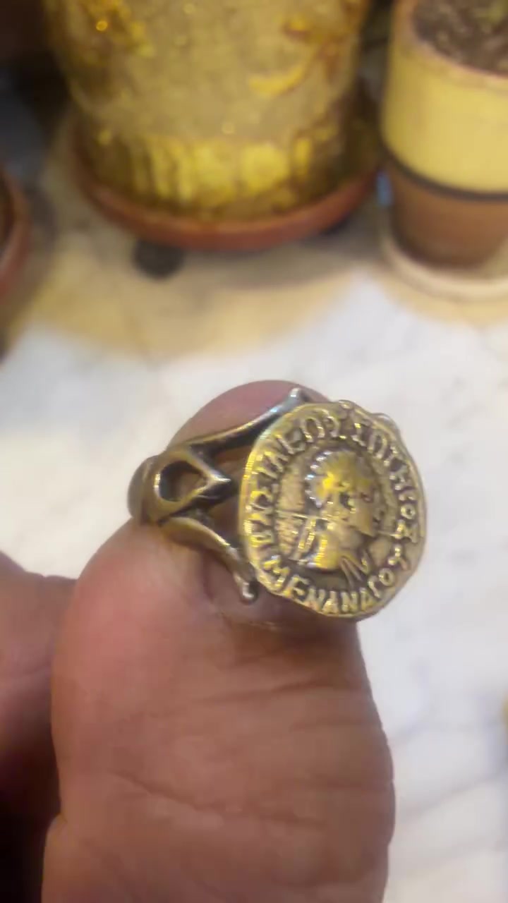 السلام عليكم 
مجموعة من المحابس للبيع كلمن وسعره


**إذا كنت صاحب هذا الإعلان وتريد حذفه لأي سبب، رجاءا أرسل رسالة إلى الدعم الفني**