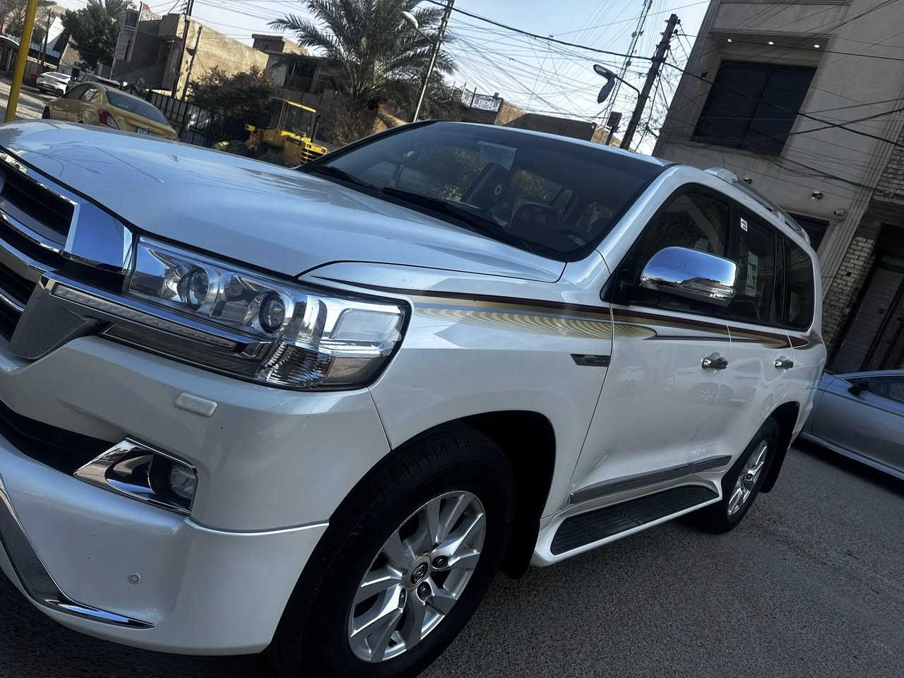 السلام عليكم الاخوه الأعزاء لاندكروز فطيميه موديل ١٧ مكفوله من الضربه والصبغ فول موصفات ٦سلندر مكينه ٤٠٠٠ رقم بغداد الجديد ابسمي بيها بارد مقدار ٣ شبر بل باب مال سائق ورش بل دعاميه الاماميه الجزء الأعلى البلاستك مكانها بغداد العامريه السعر ٤٦٥ ورقه مجال بسيط جدا 
***********
