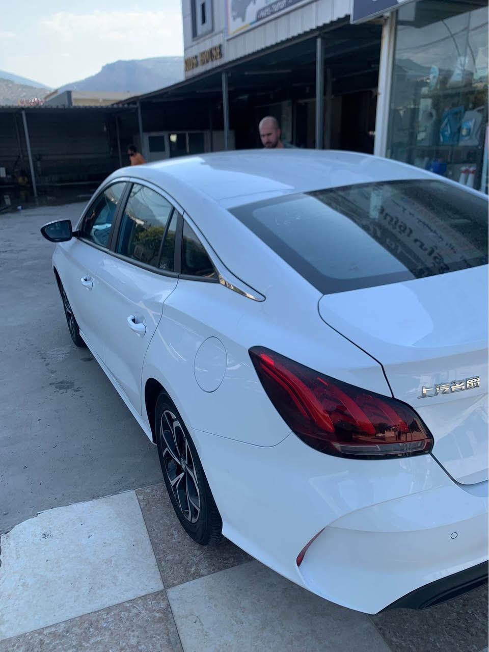 Mg Gt 2025
هیچی نیە 
١٨ هەزار رۆشتوە
گێر حادی
*********** سوران, أربيل

