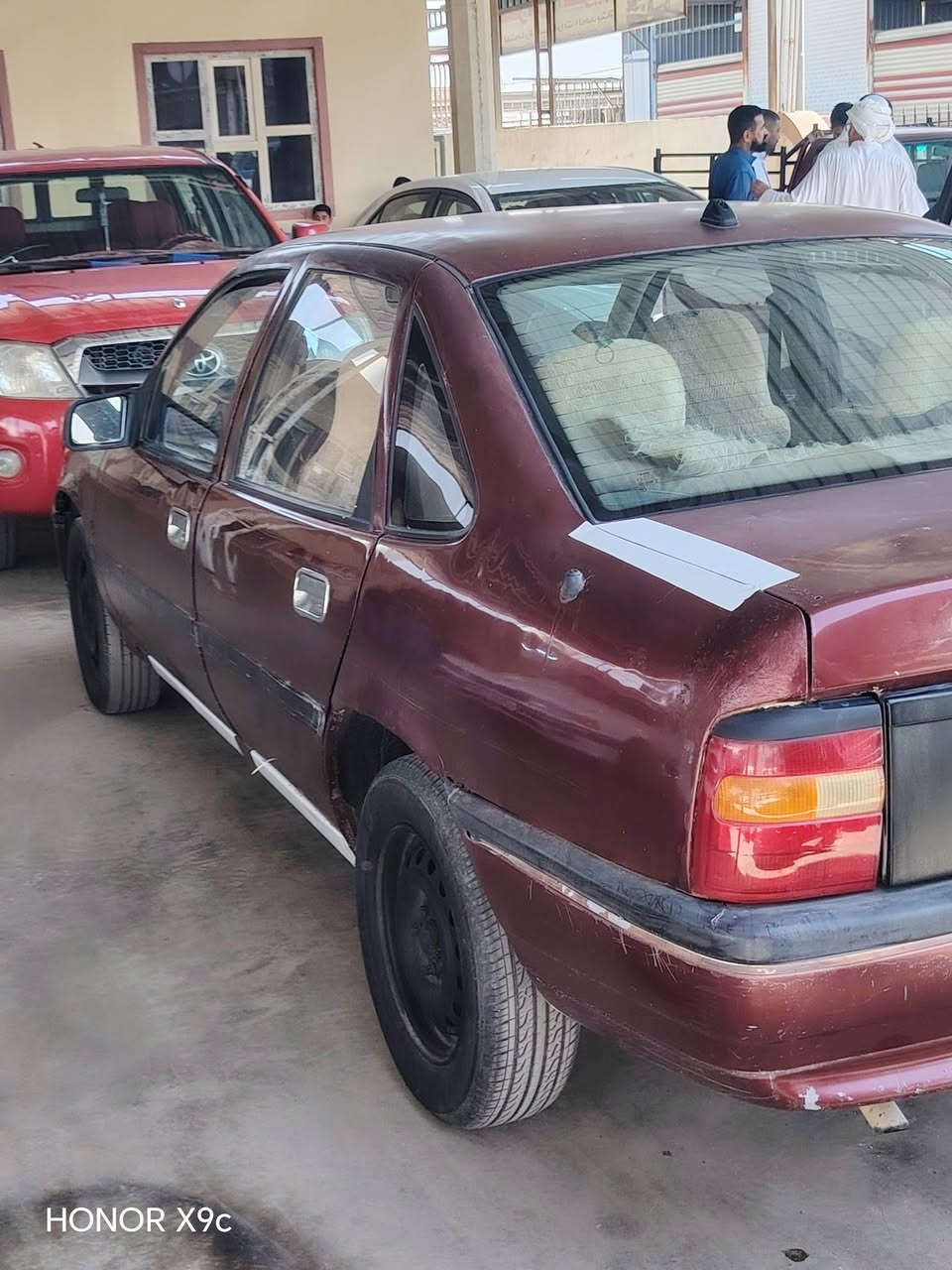 للبيع فكتره موديل 92حجم 18 بطاقه بانزين موجود السياره جاهزه السعر ٣٥ العنوان ناحيه الرياض رقم الهاتف ***********
