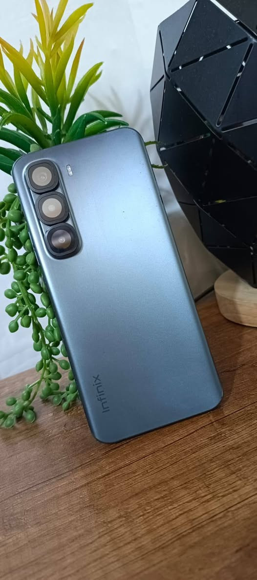 السلام عليكم جهاز للبيع
+Infinix HOT 60 Pro برو بلاس شاشه منحنيه 
سعر 165 بي بس هاي دكمه وكعت ماتشغيل وخليتله وحده وطبيعي نضافه 99*100 بدون ملحقات مكاني بغداد المشتل


**إذا كنت صاحب هذا الإعلان وتريد حذفه لأي سبب، رجاءا أرسل رسالة إلى الدعم الفني**