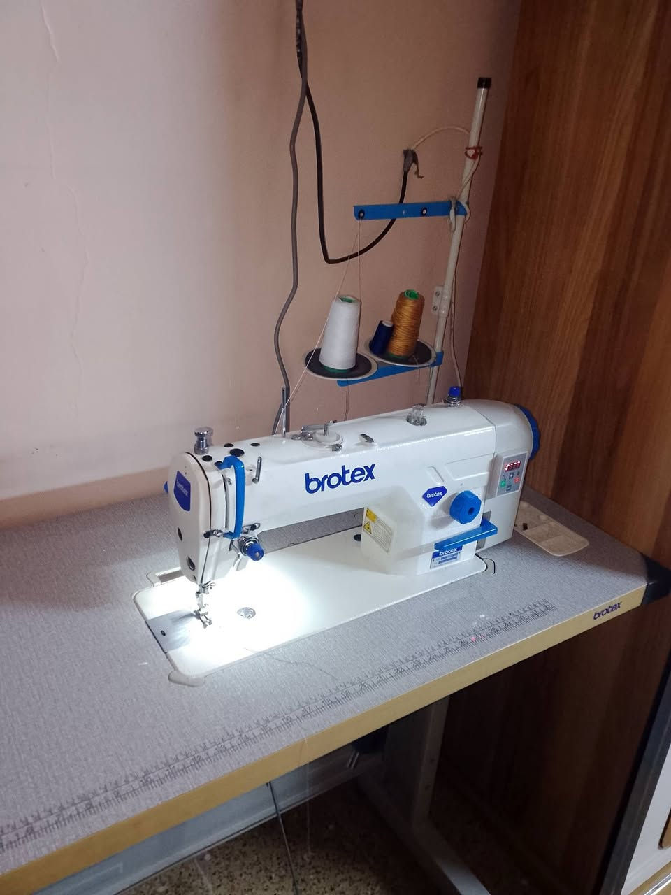 مكينة خياطة للبيع نظيفة مصار شكم شهر من ماخذتهة سعر 450


**إذا كنت صاحب هذا الإعلان وتريد حذفه لأي سبب، رجاءا أرسل رسالة إلى الدعم الفني**