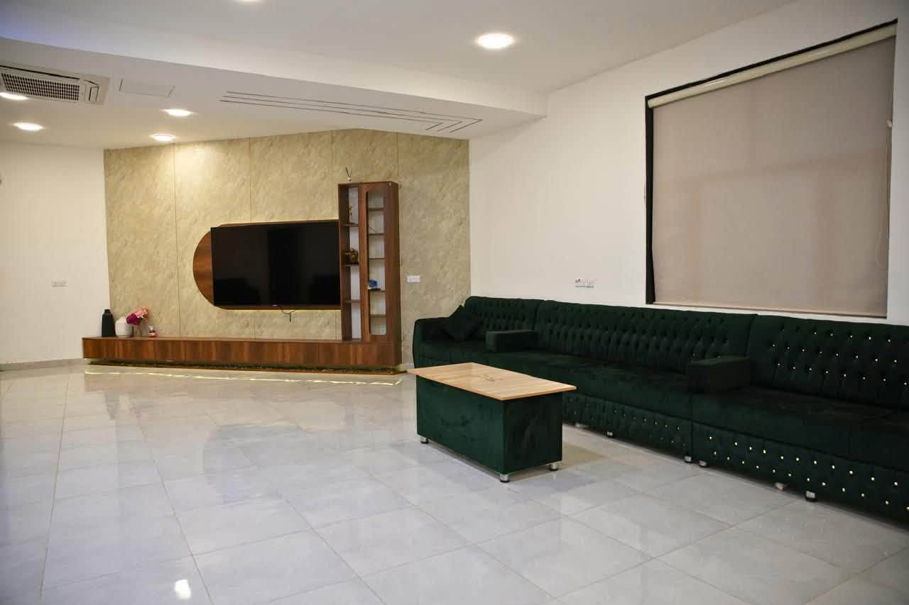 سلام عليكم تتوفر مزارع  اسعار مناسبه موثقة بتطبيق اجرالي العنوان الدوره البوعيثه استفسار رقم ***********❤️🤍🗨️ مزرعة الطيب
