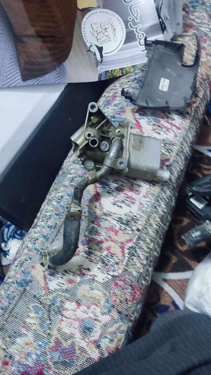 غراض تراكس حاويه وارد امريكي كله نضيف موبايل ***********
