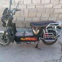 الرمادي • دراجة شحن • ٥ بطاريات