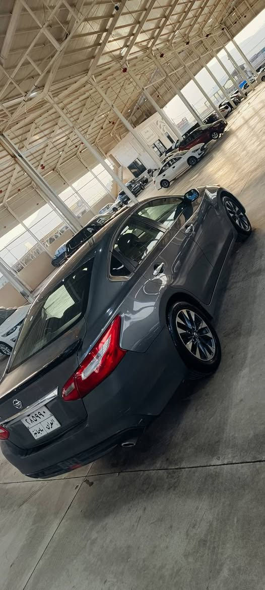 نیسان ئڵتیما کلین تایتڵ بێ بۆیاخ مۆدیل 2017 سە یارە کە لوکە بی شوخت بێ سارد 81 هە زار ڕۆیشتوە 107 گە ڵا مە جالیکی کە م زۆر تازە یە سە یارە کە *********** السليمانية, العراق
