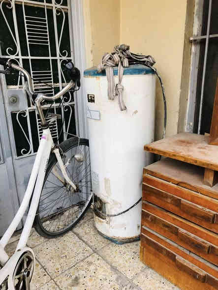 تصفيه اغراض منزل غرفه نوم كامله سخان مبرده سبالت مثل مموضح بصور  ميز تلفزيون براد كلهم شغاله ***********
