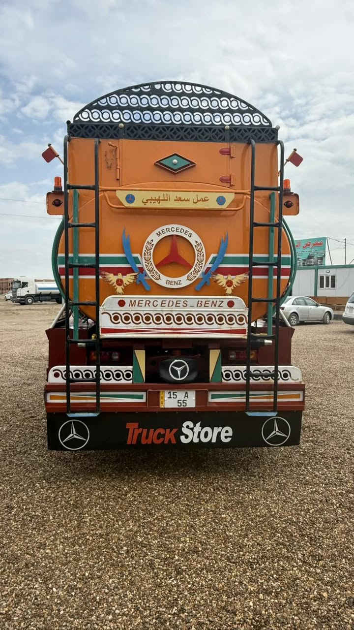 قجمه موديل1981 مطوله 
مكينه عادي ستندر شركه 
كير 25 شخاطه 
اكسل جي اف 
سياره جديده جاهزه للشغل 

معرض الرشيد لتجارة السيارات
للاستفسار
***********
***********
