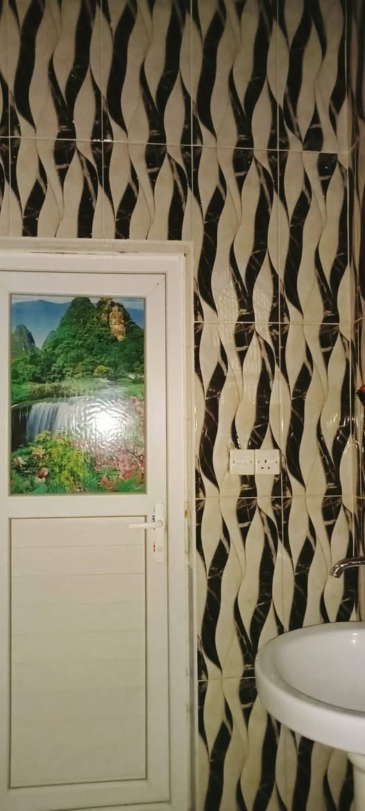 بيت البيع 100متر بناء درجه اولى طابوق جمهوري صقف صب الاساس صعب مغلف درجة اولى من داخل. قرب حسينيت ام🕌 بنين ع 
#السعر 45وبي مجال 🏠🏚️

 🏠🏠🕌🏠 #الاستفسارات وتصال على #الرقم ***********
