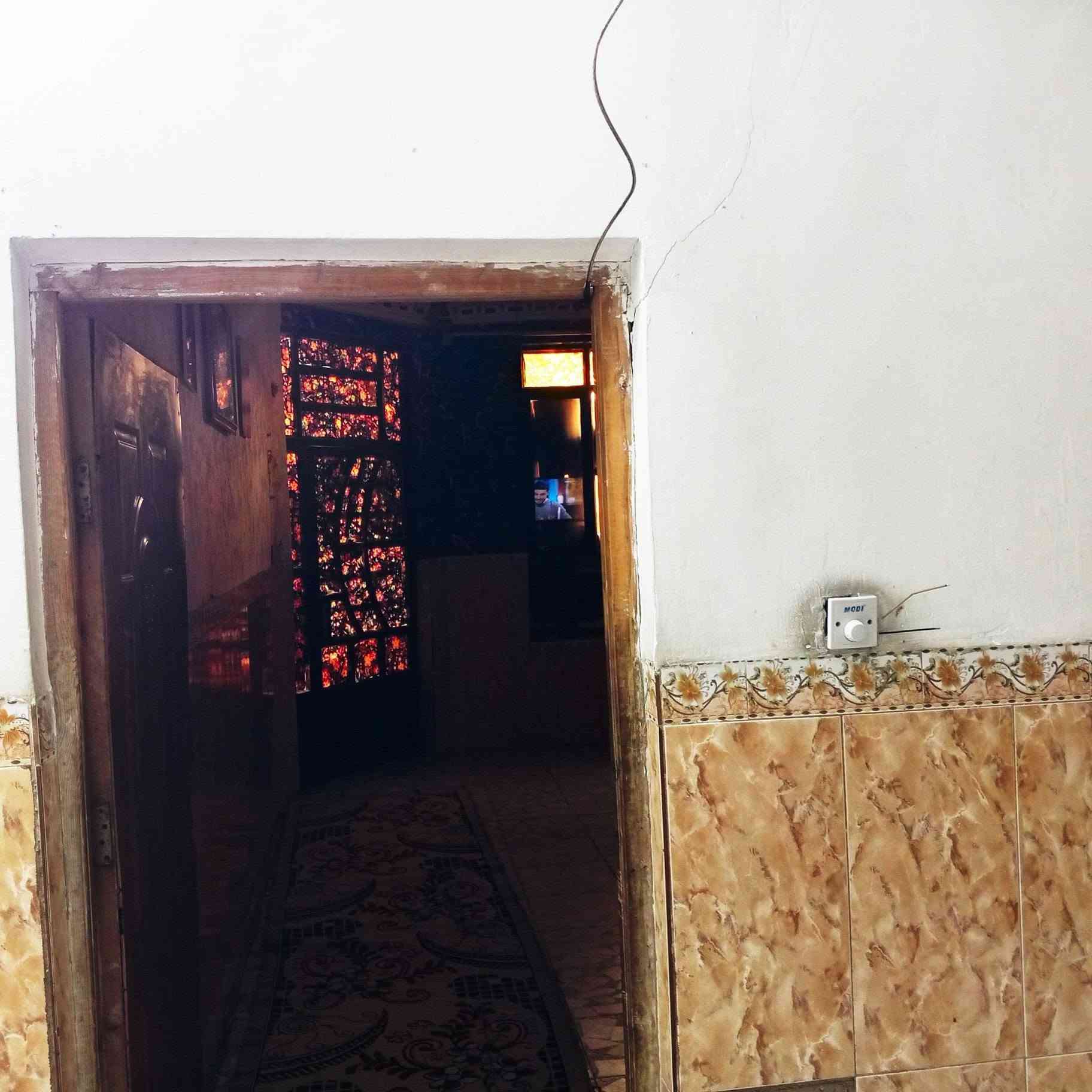 ينعاد المنشور بسبب الوعود الكاذبة الدار للبيع - جسر ديالى القديم / حي السلام الثانيه
📍 الموقع: نهاية شارع المصرف  قريب من شبكة ابو سماعيل في الشارع العريض البيت ركن ع شارعين 
 تفاصيل العقار:
▪️ المساحة:  160 متر – طابو زراعي 
الواجها 8م   النزال 20م
▪️ الطوابق: بيت طابق واحد – 
▪️ التشطيب: كاشي وسيراميك 
▪️ الخدمات: كَولَه، شارع مُبلّط، كافة الخدمات متوفرة
▪️ مناسب للسكن العائلي – منطقة مخدومة بالكامل
📞 الشراي يراسلني ع الخاص او يتصل ع هذا الرقم 👇:‏‪
***********
