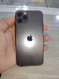 آيفون ١١ برو • ٢٥٦ • شاشته فطور