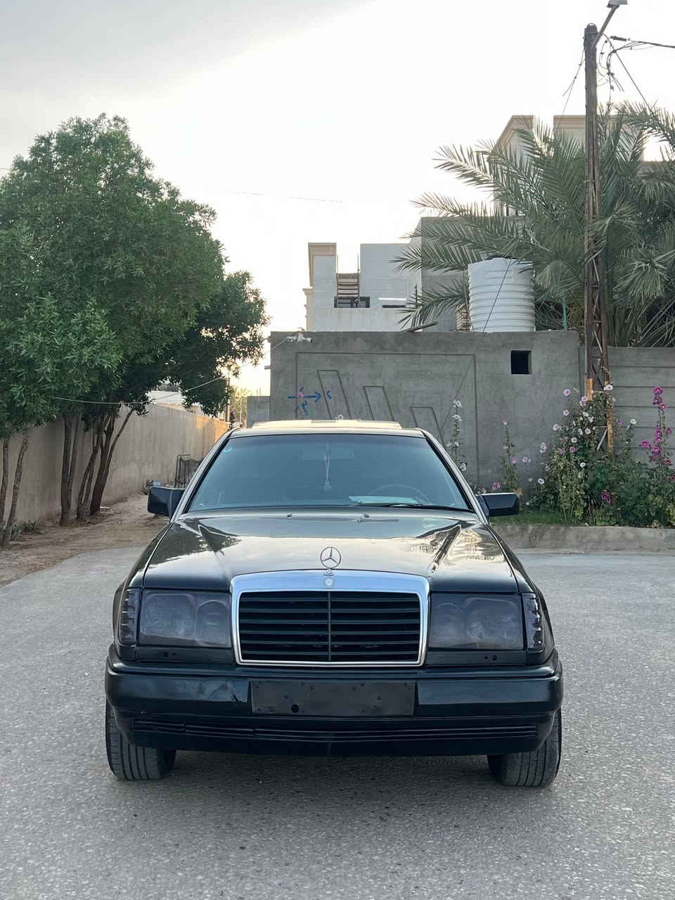 مارسدس دب تك باب موديل 1992 كير ومكينه بلاد عنكبوت خير من الله رقم بغداد تحويل ثاني يوم سياره مكفوله من اي ضربه قواد دبلات شواصي مكفولات تبريد شغال  حداديه امامي وخلفيه جديده تخم تاير جديد مكاني بابل سعر 47 وبيها مجال رقم ***********
